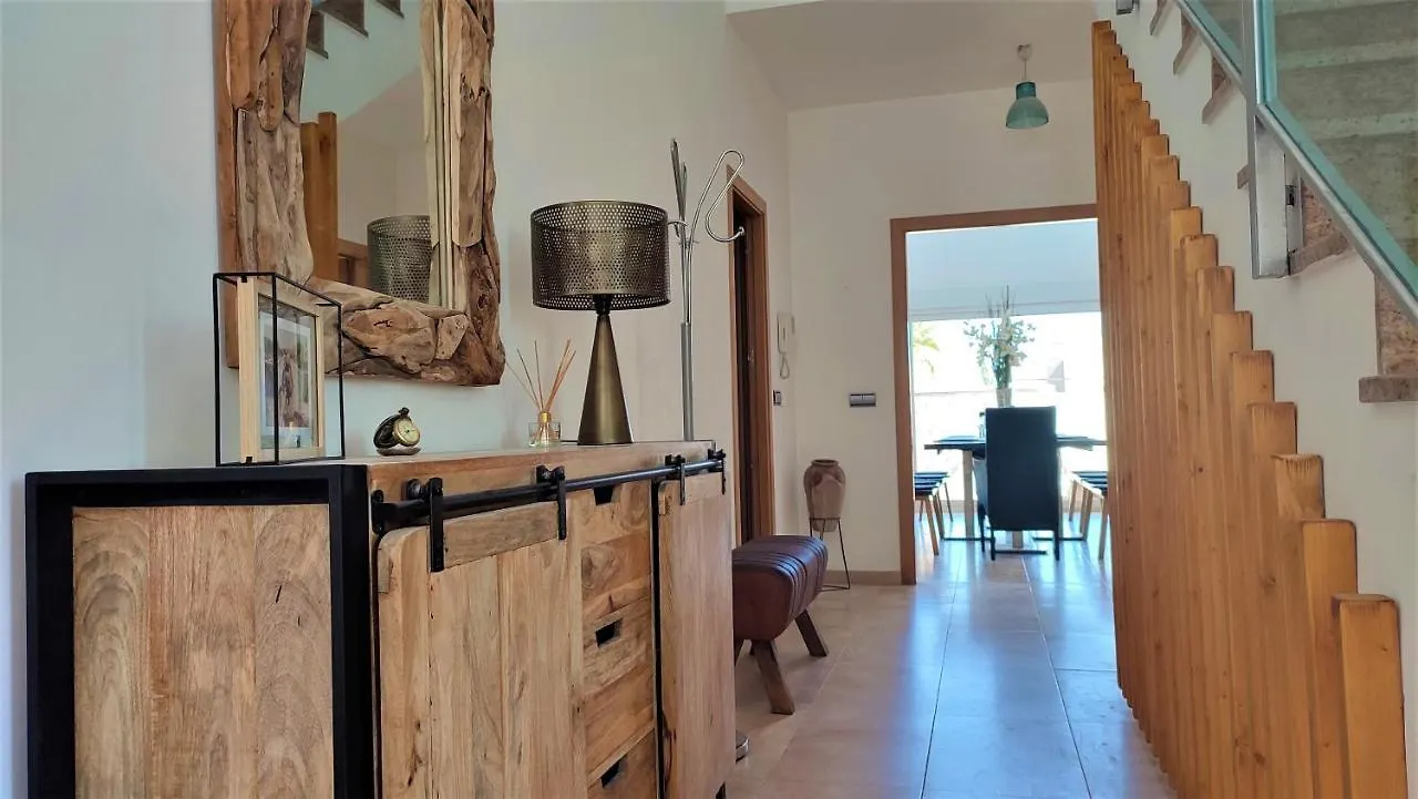 5 Bedrooms Private House 300M From Beach Roquetas de Mar Chalet