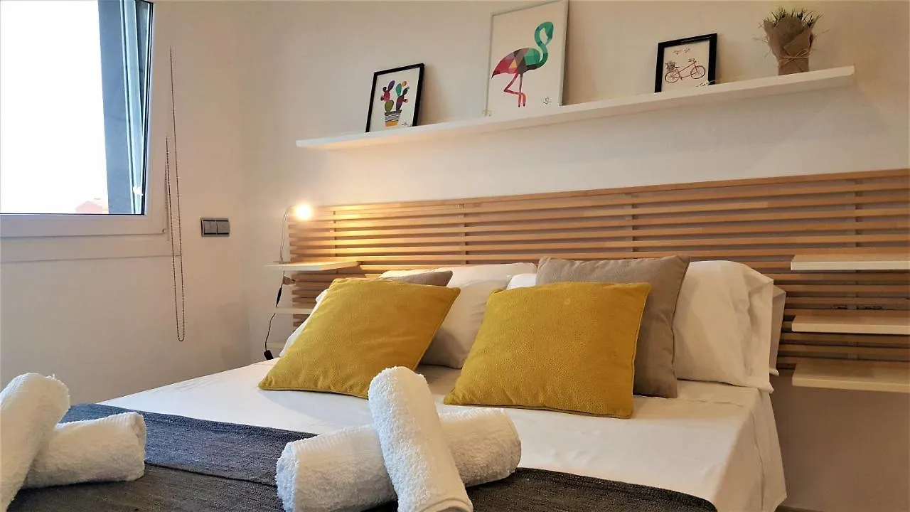 5 Bedrooms Private House 300M From Beach Roquetas de Mar Spain